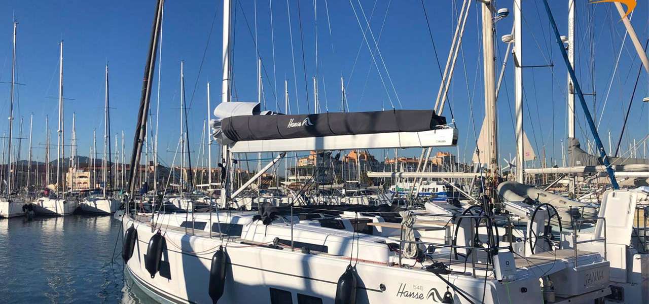 Sailboat Hanse 548