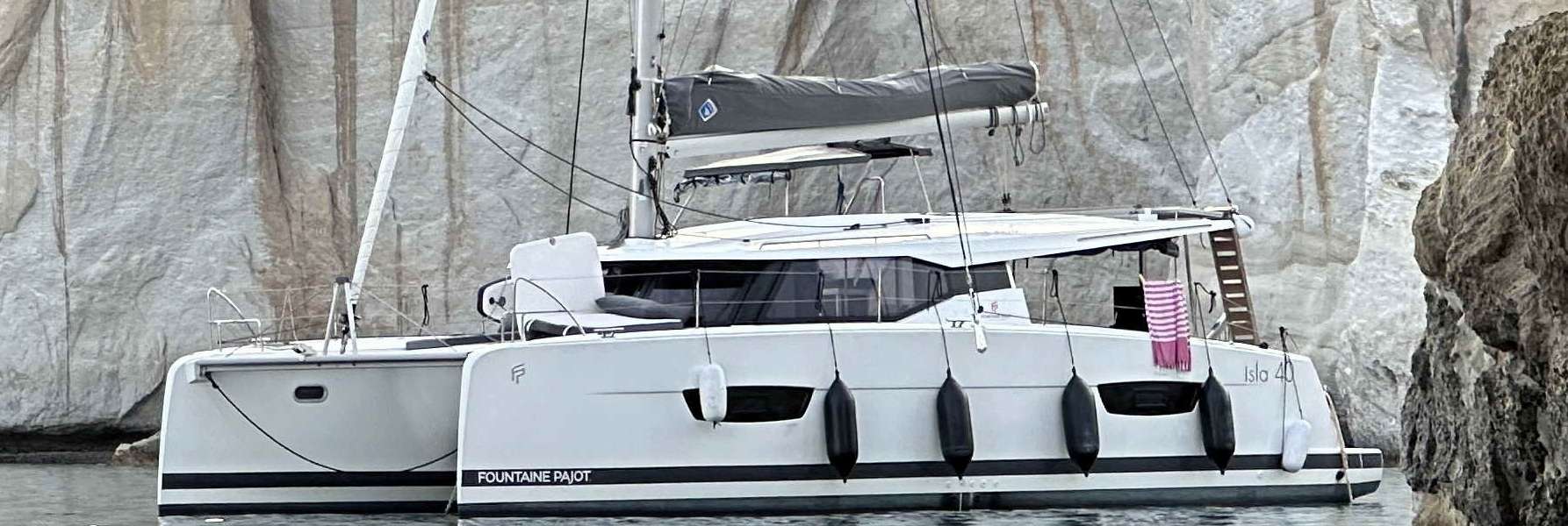 Catamarán Isla 40
