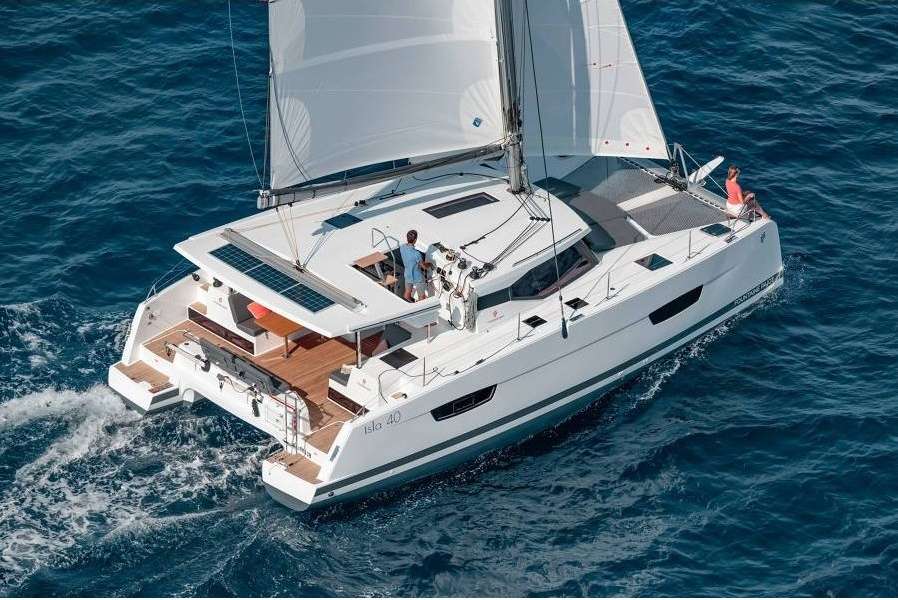Catamaran Isla 40