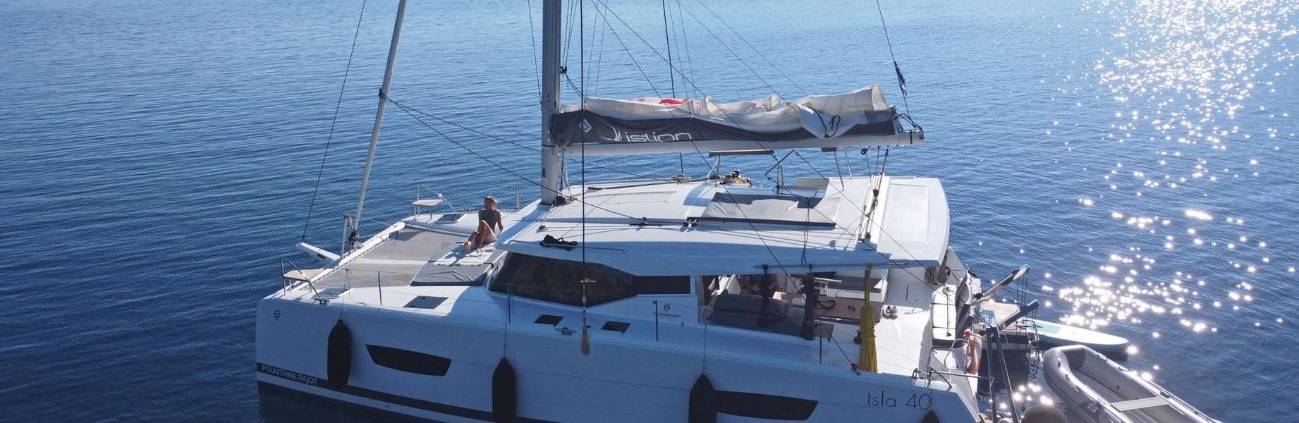 Catamarán Isla 40
