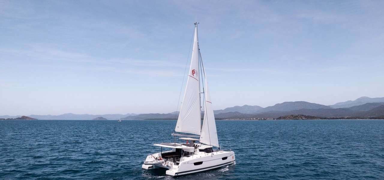 Catamaran Isla 40