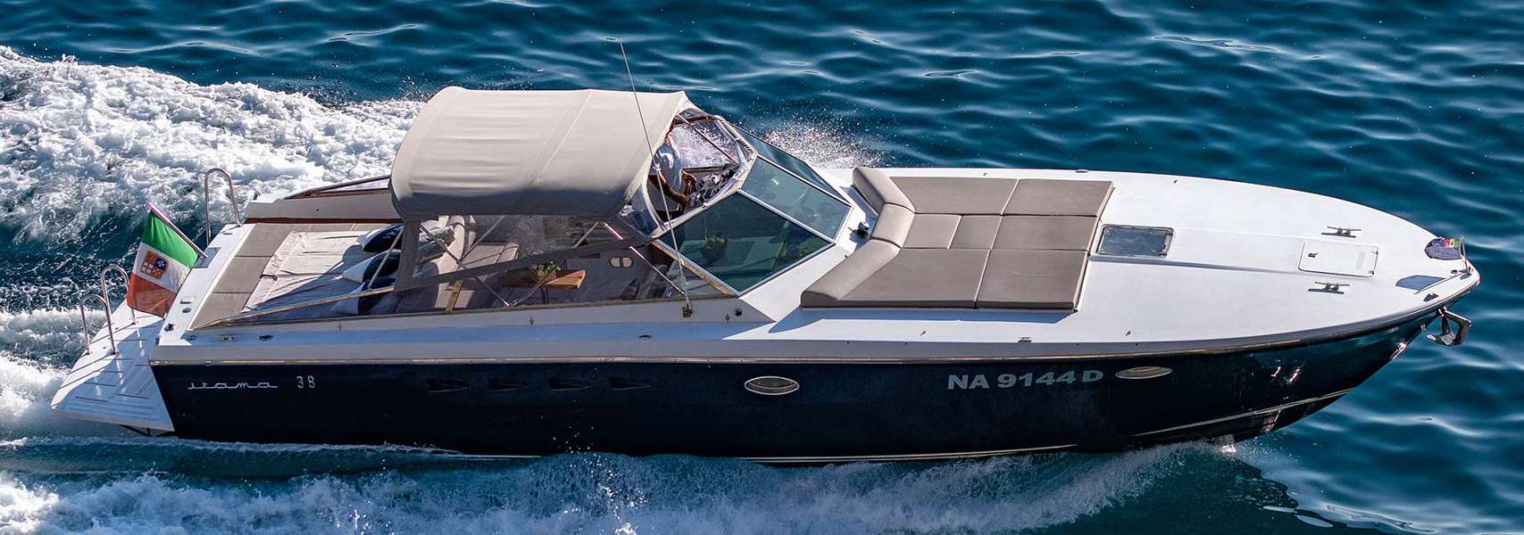 Bateaux à moteur Itama 38