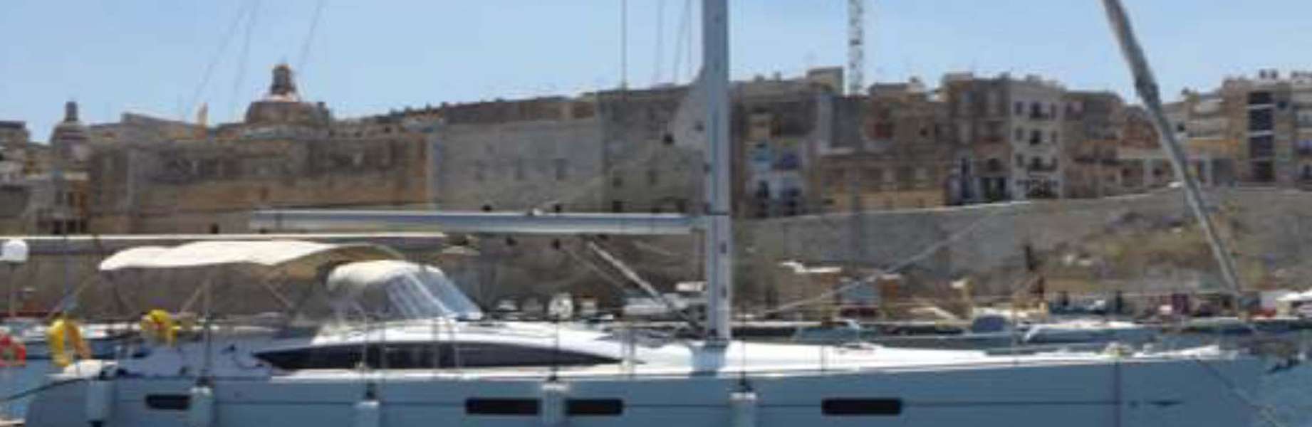 Парусная яхта Jeanneau 53