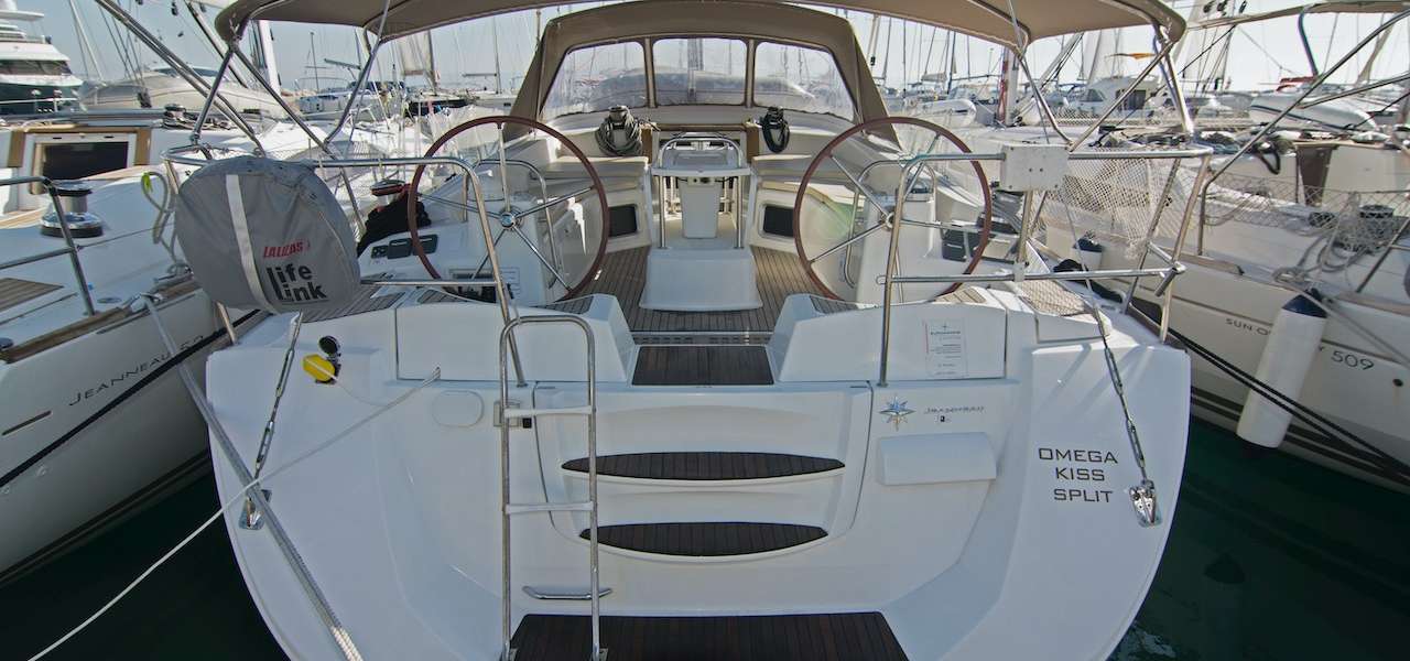 Velero Jeanneau 53