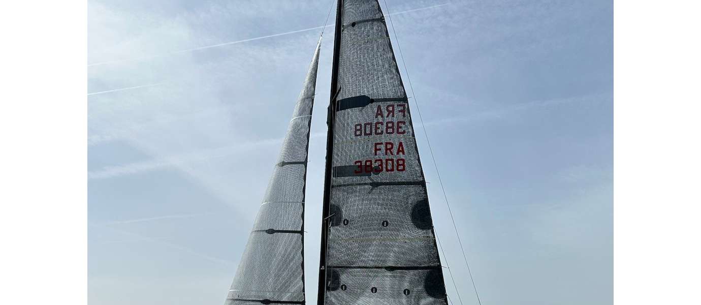 Segelboot JPK 1010