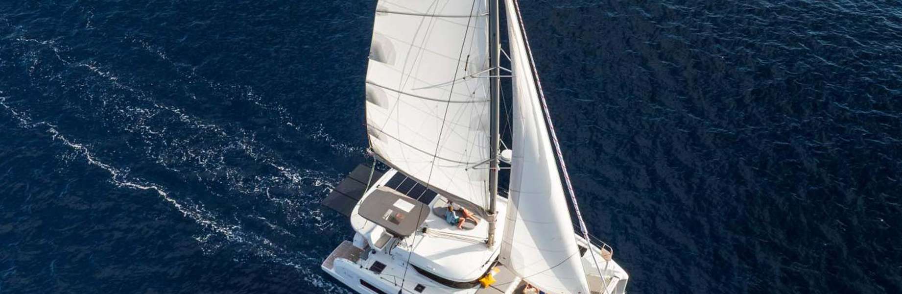 Catamaran Lagoon 38