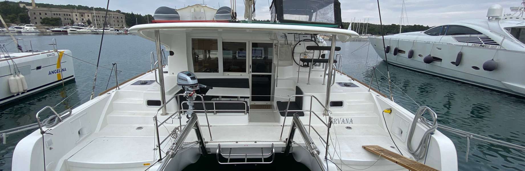 Catamarano Lagoon 39