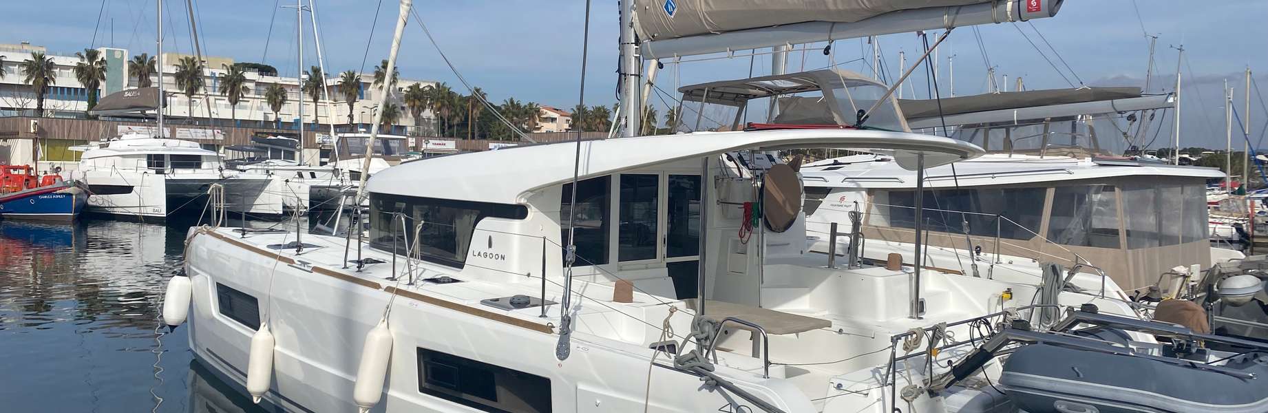 Catamaran Lagoon 40