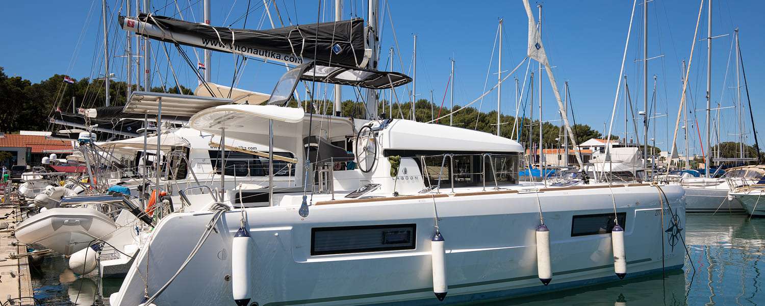 Катамаран Lagoon 40