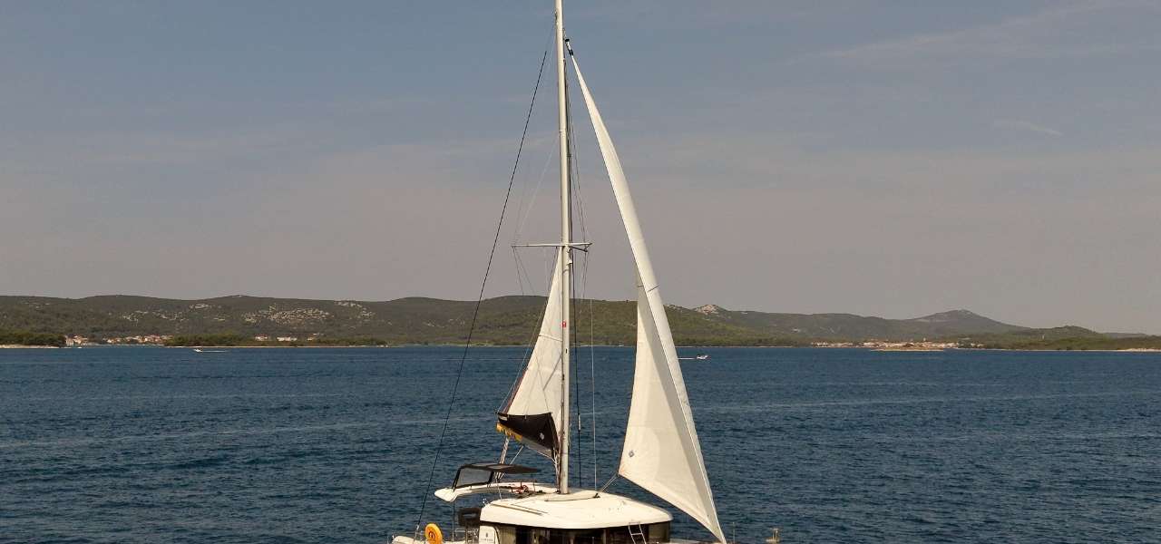 Catamaran Lagoon 40
