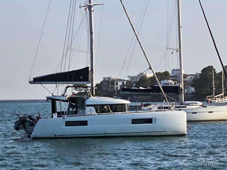 Katamaran Lagoon 40