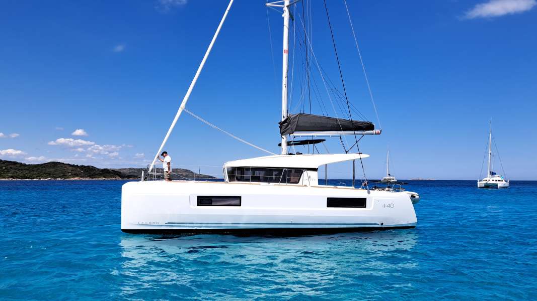 Katamaran Lagoon 40