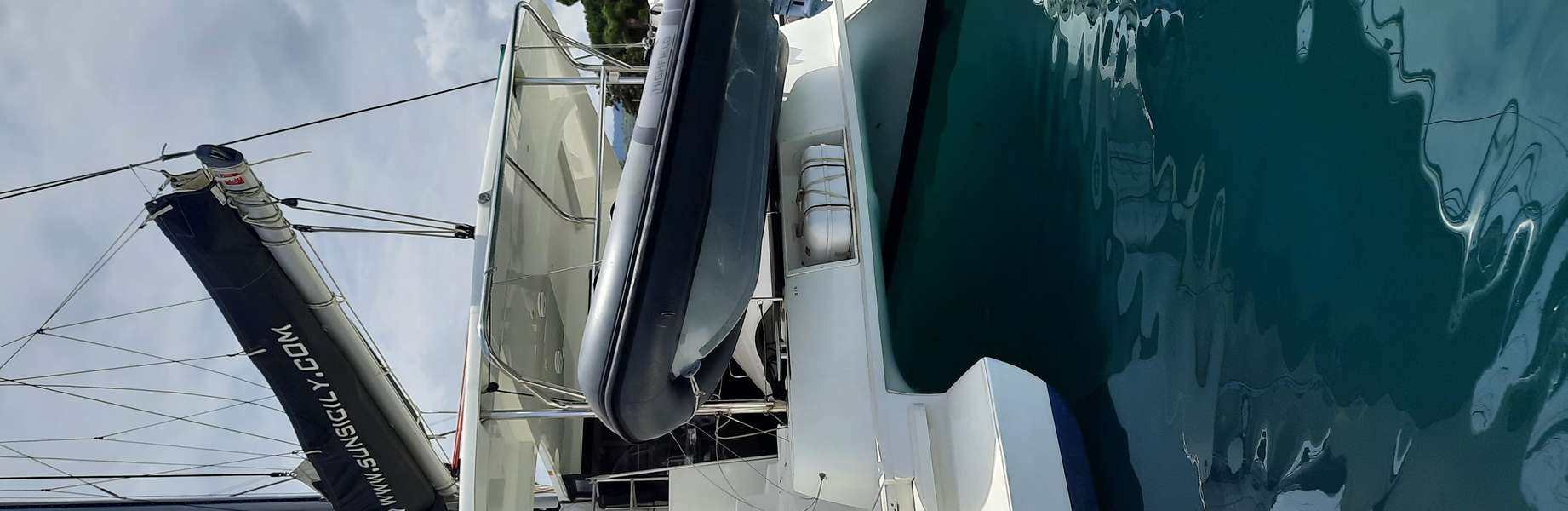 Catamarano Lagoon 42