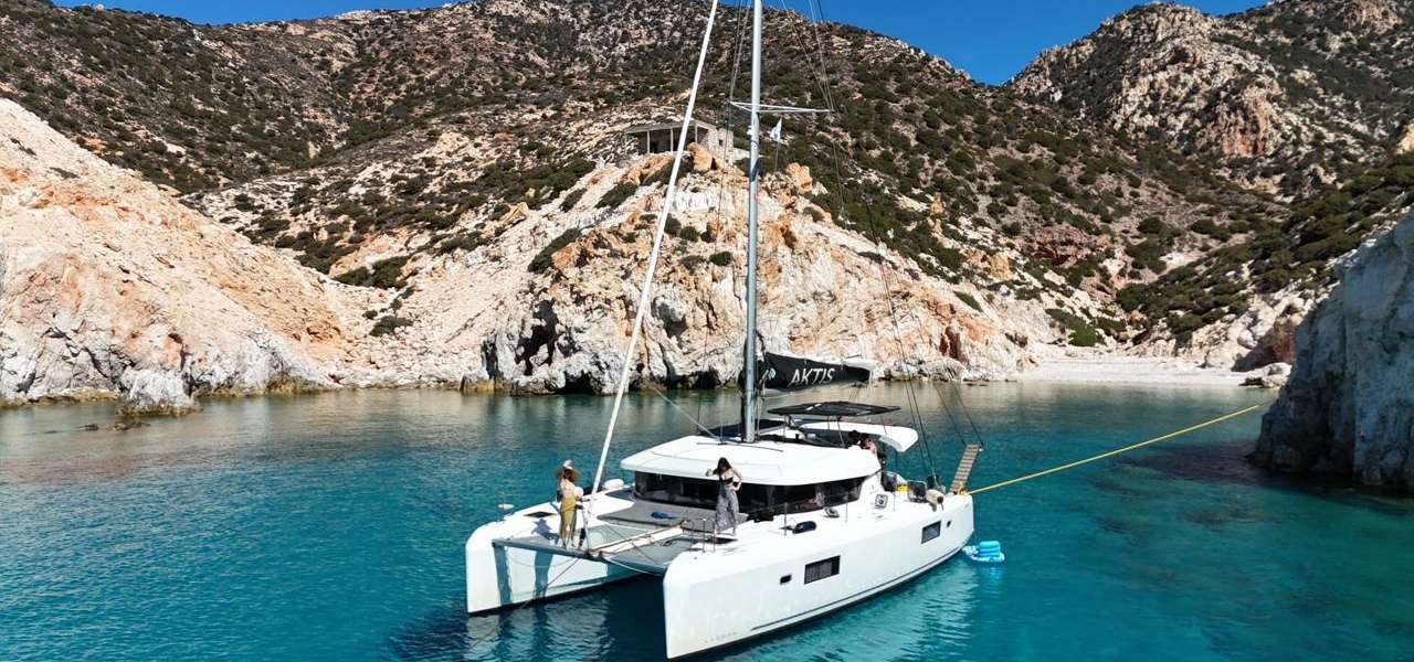 Катамаран Lagoon 42