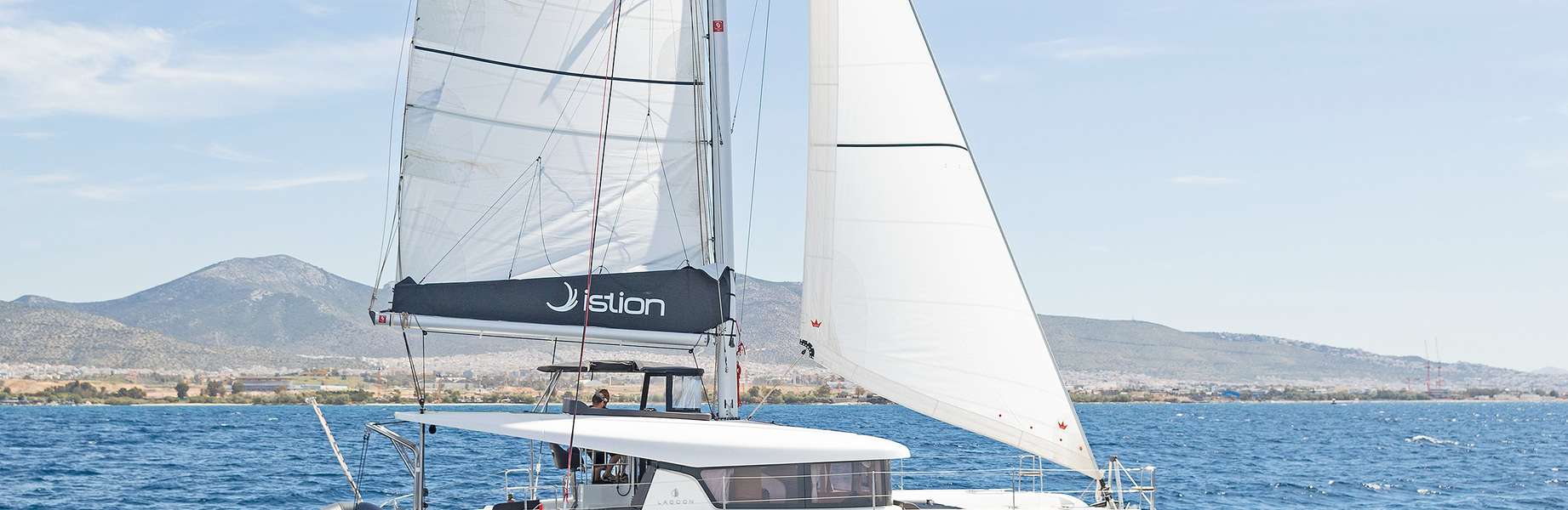 Катамаран Lagoon 42