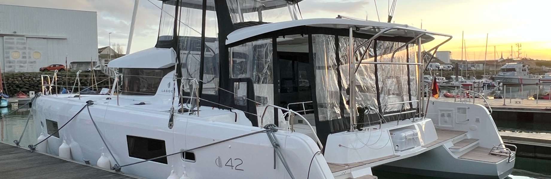 Катамаран Lagoon 42