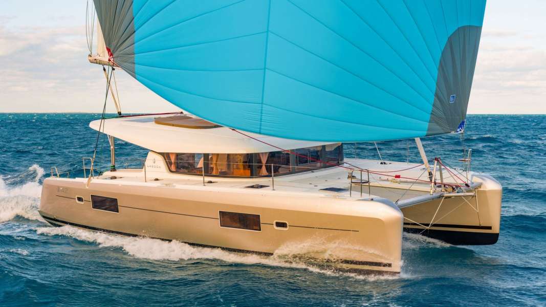 Катамаран Lagoon 42
