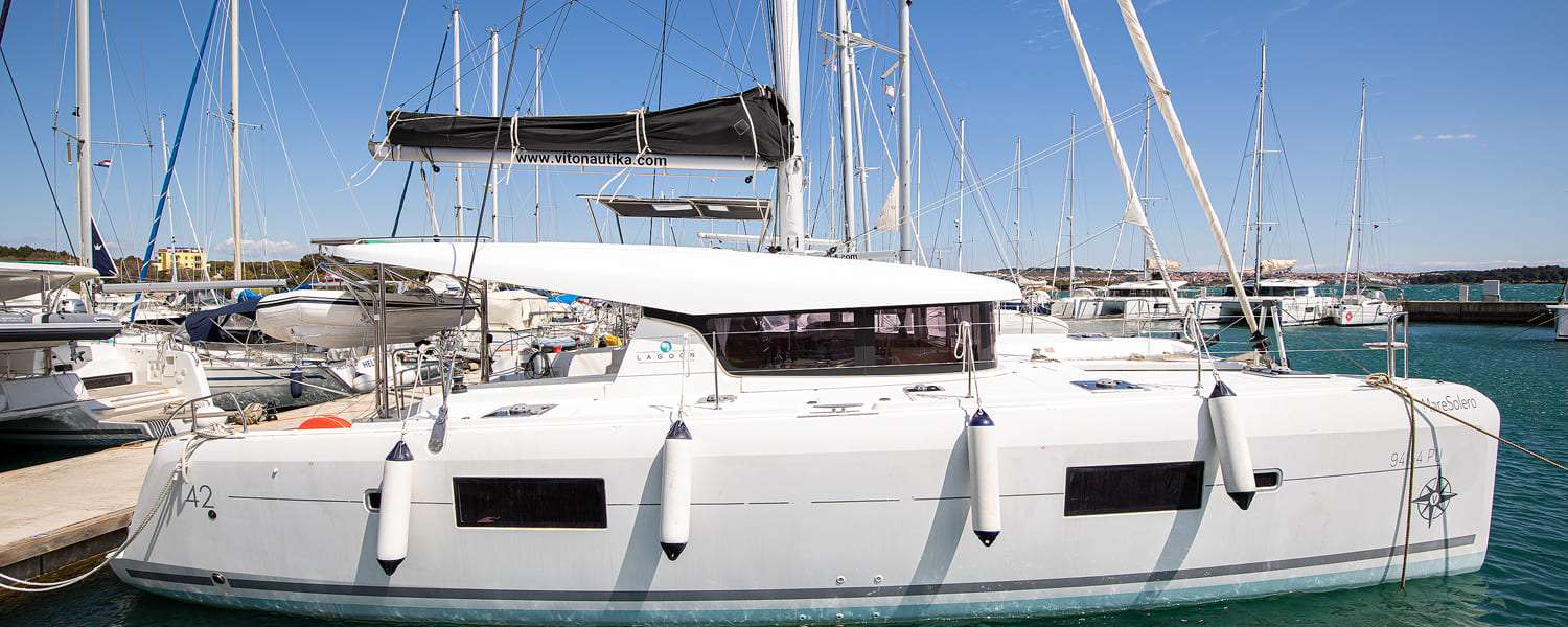 Катамаран Lagoon 42