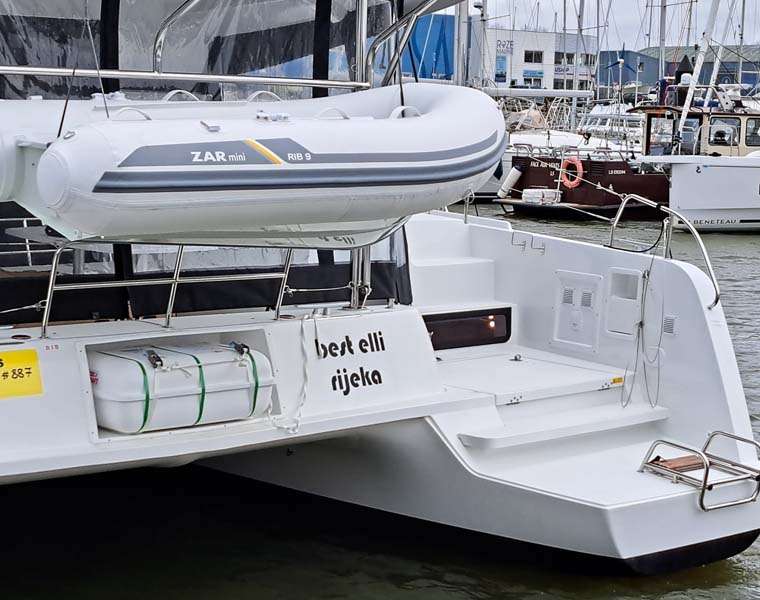Catamaran Lagoon 42