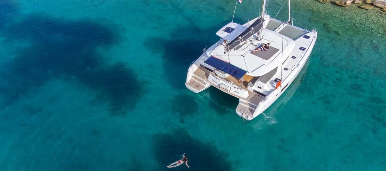 Catamaran Lagoon 42