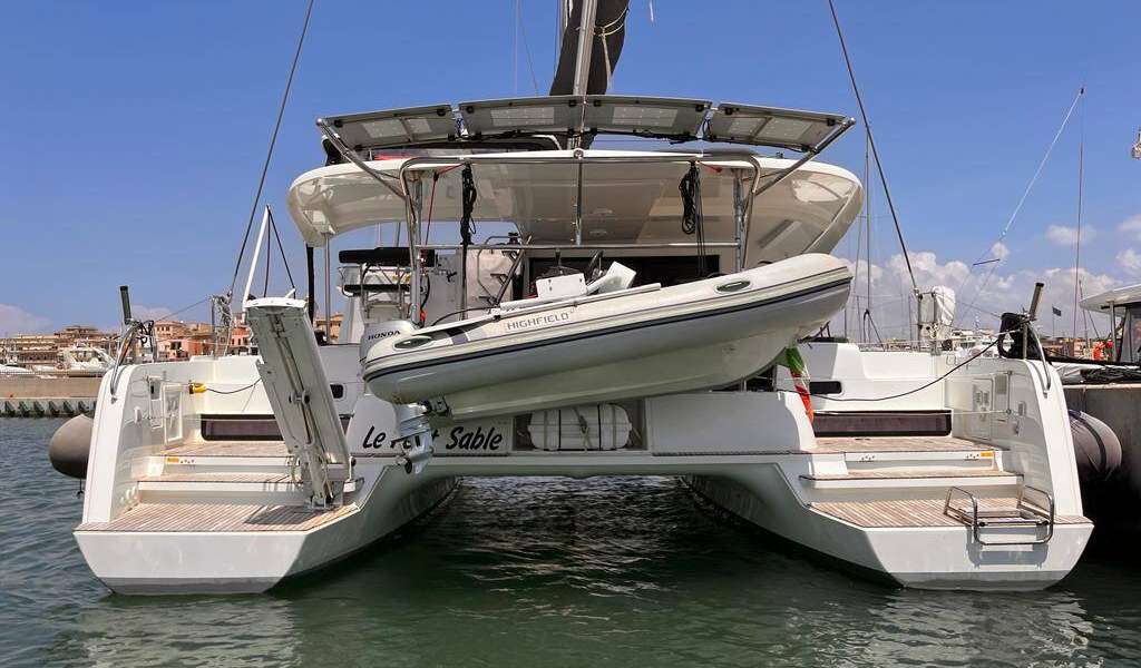 Catamarano Lagoon 42
