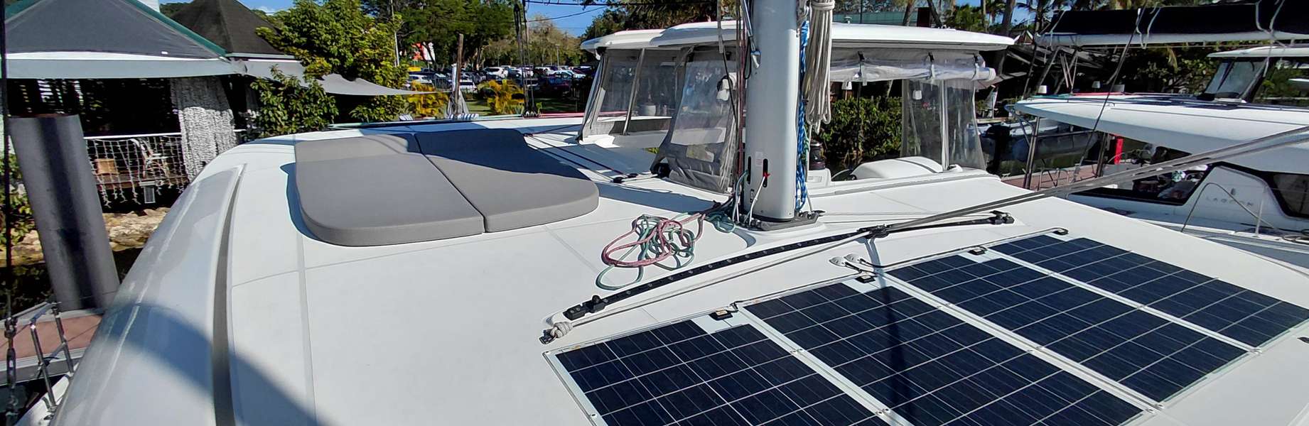 Catamaran Lagoon 42