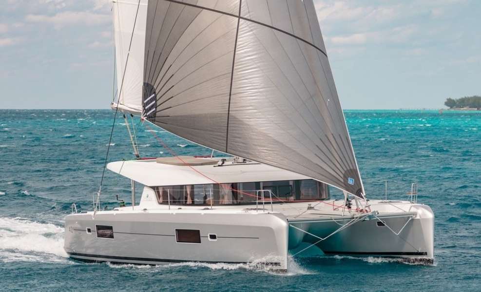 Катамаран Lagoon 42