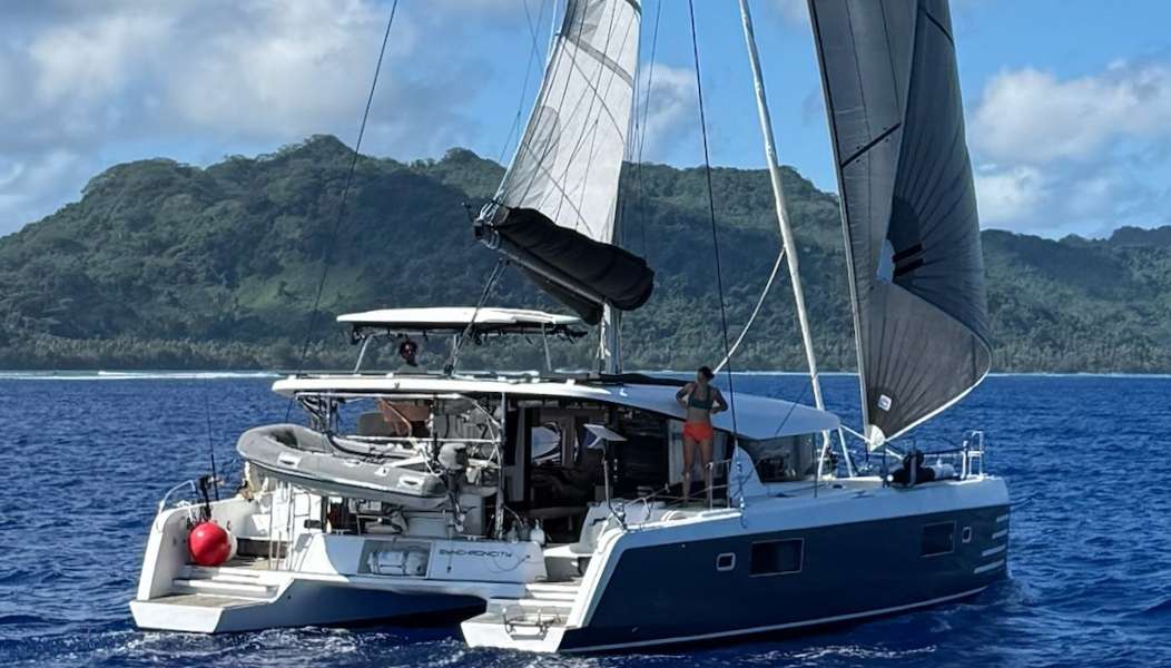 Catamarano Lagoon 42