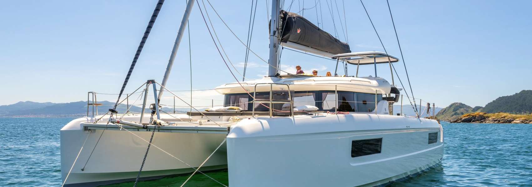 Catamarano Lagoon 43