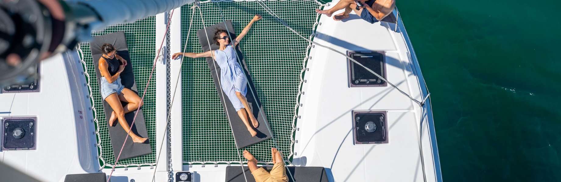 Catamarano Lagoon 43