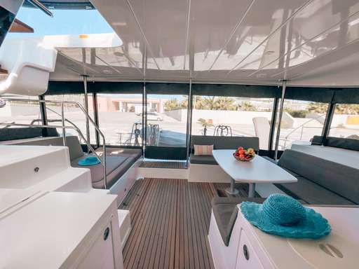 Katamaran Lagoon 450 SporTop