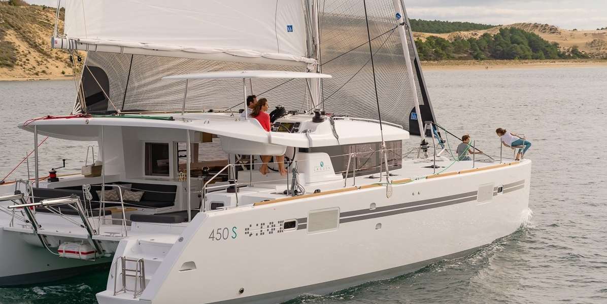 Catamaran Lagoon 450 SporTop