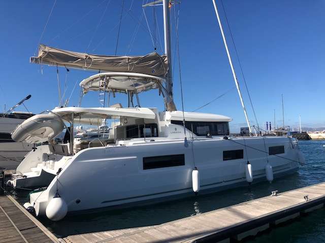 Catamaran Lagoon 46