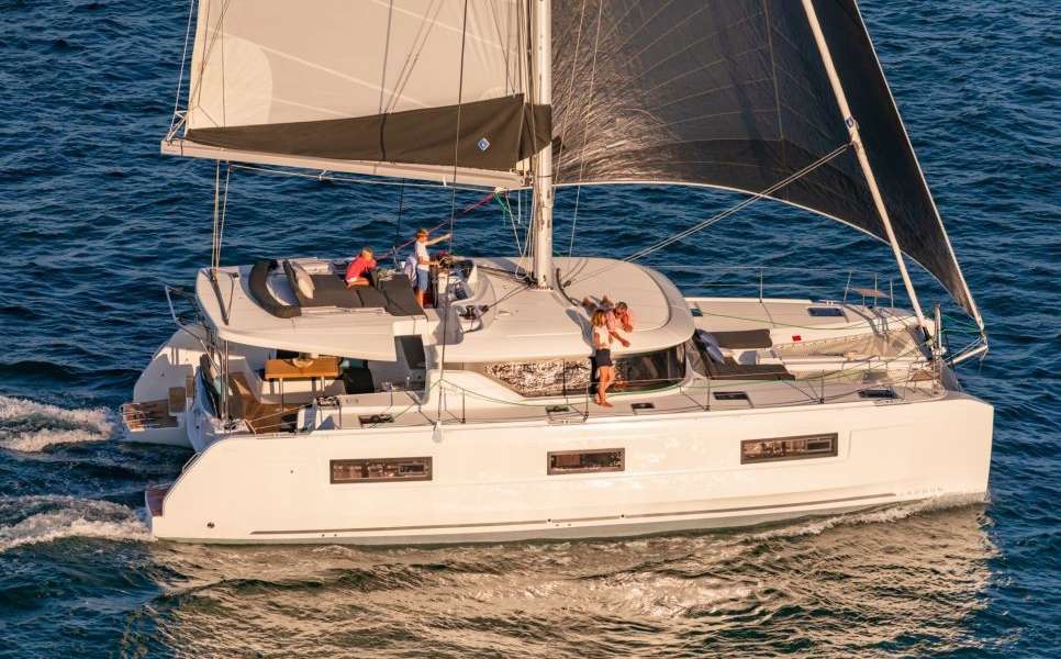 Catamarano Lagoon 46