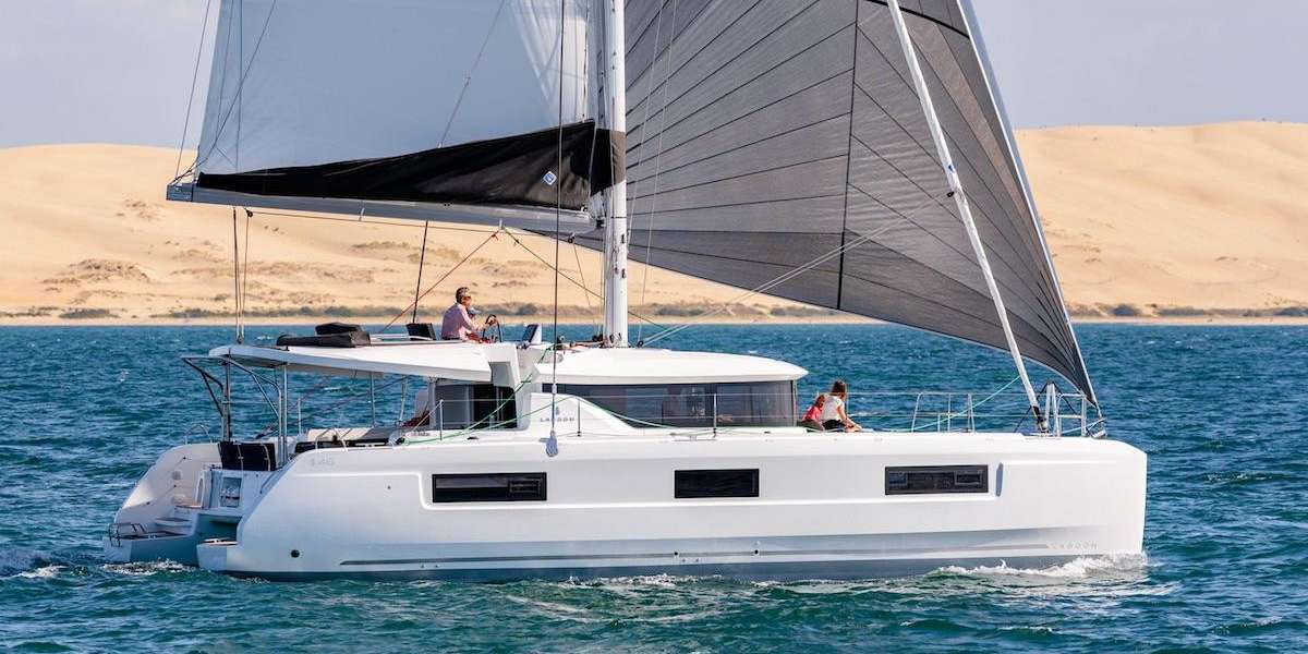 Catamarano Lagoon 46