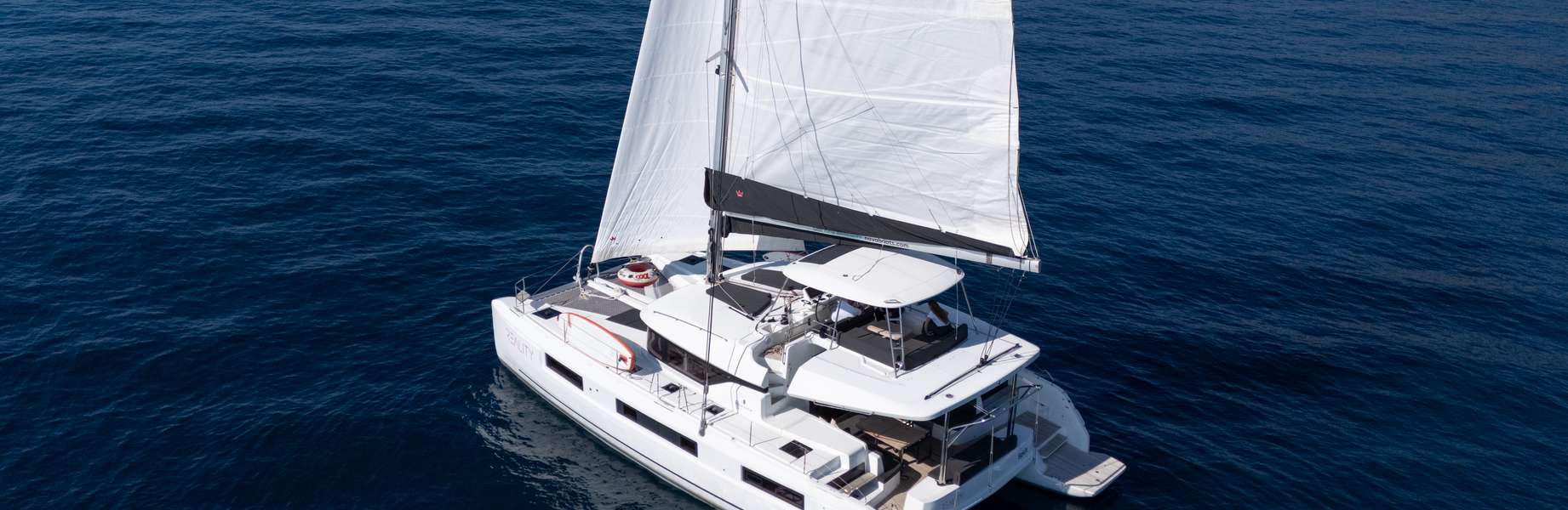Catamarano Lagoon 51