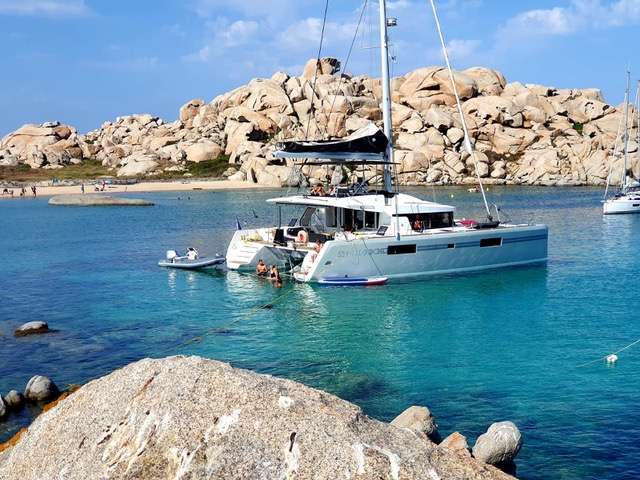Catamaran Lagoon 52