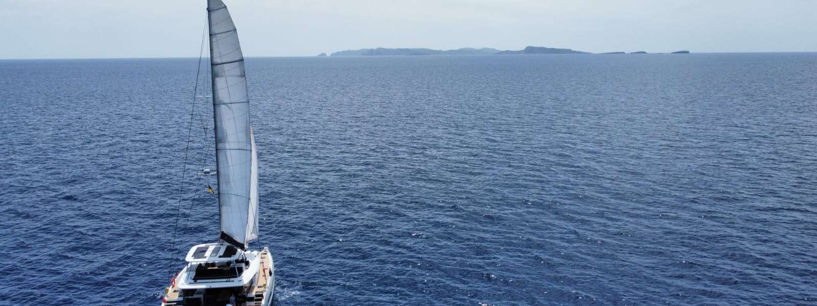 Catamarano Lagoon 55