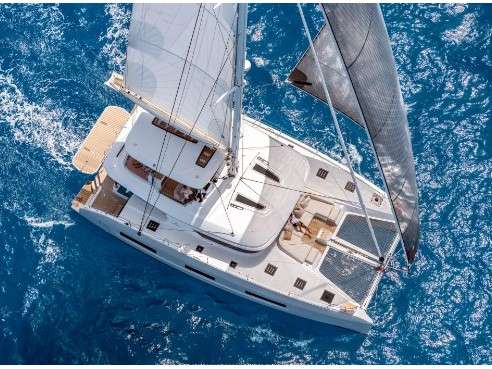 Catamaran Lagoon 55