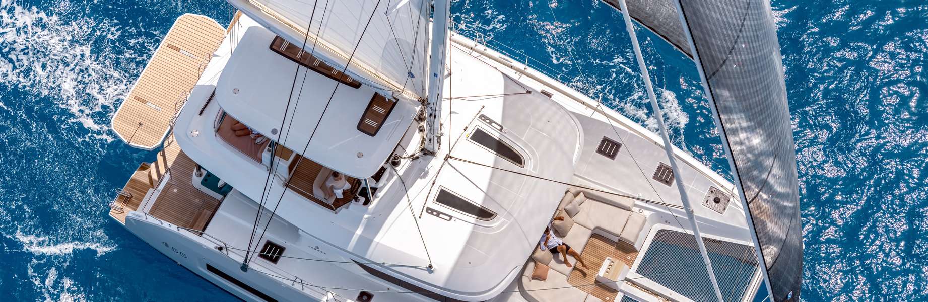 Catamaran Lagoon 55