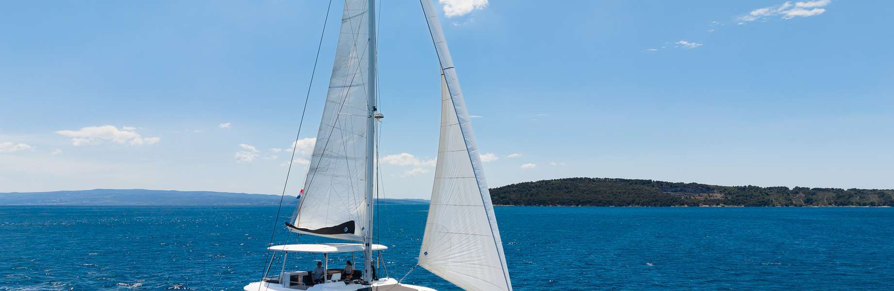 Catamarano Lagoon 55