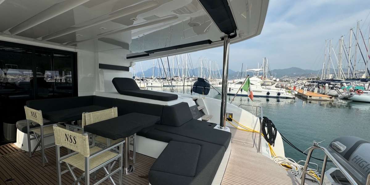 Catamaran Lagoon 55