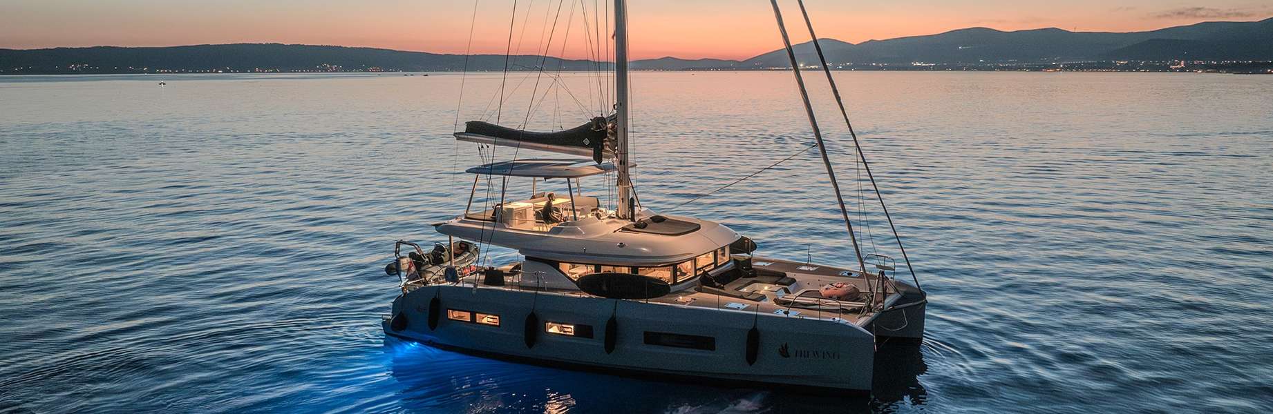 Катамаран Lagoon 55