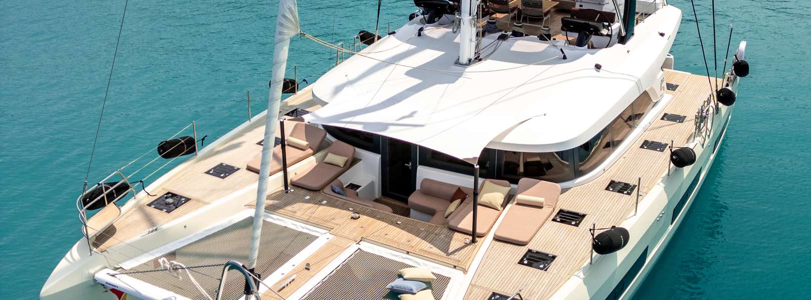 Catamarano Lagoon Sixty 5