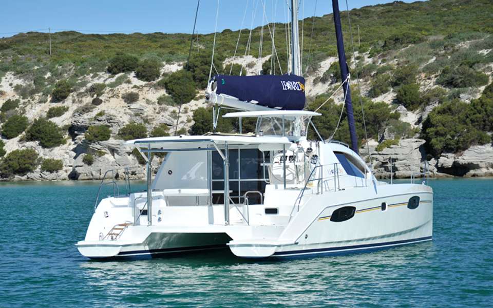 Catamaran Leopard 39
