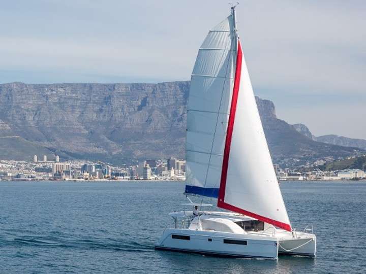 Katamaran Leopard 40