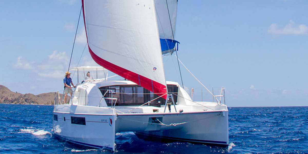 Catamaran Leopard 40