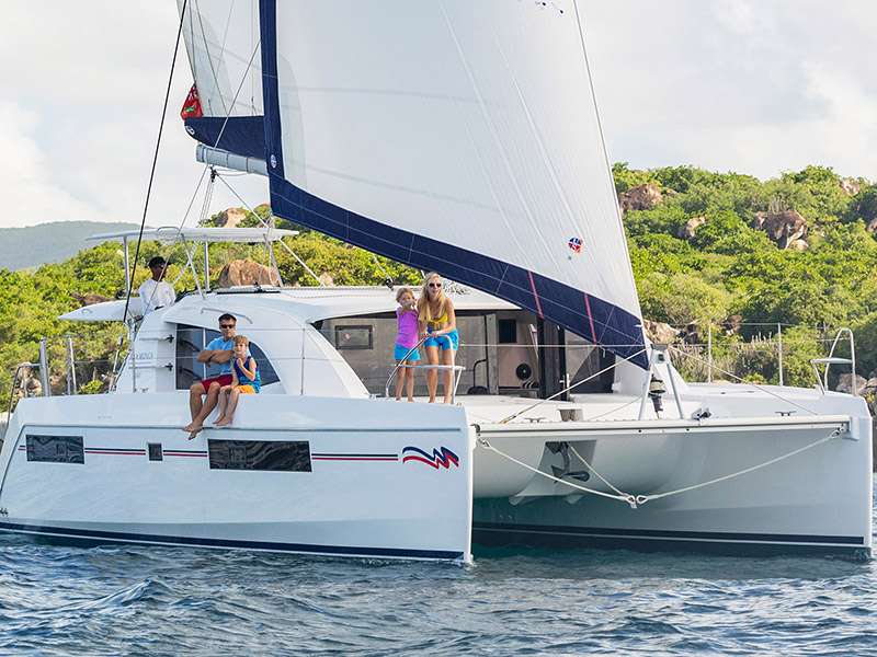 Catamarán Leopard 40