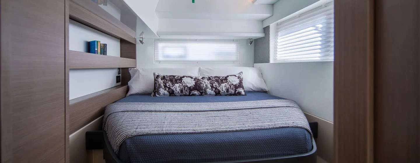 Catamarán Leopard 42