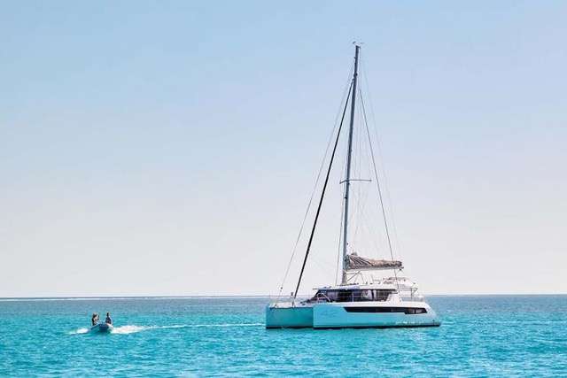 Catamarano Leopard 42